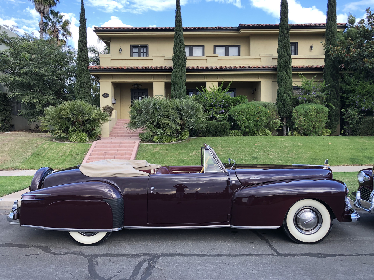 1942 Lincoln Continental Cabriolet & Coupe Duo