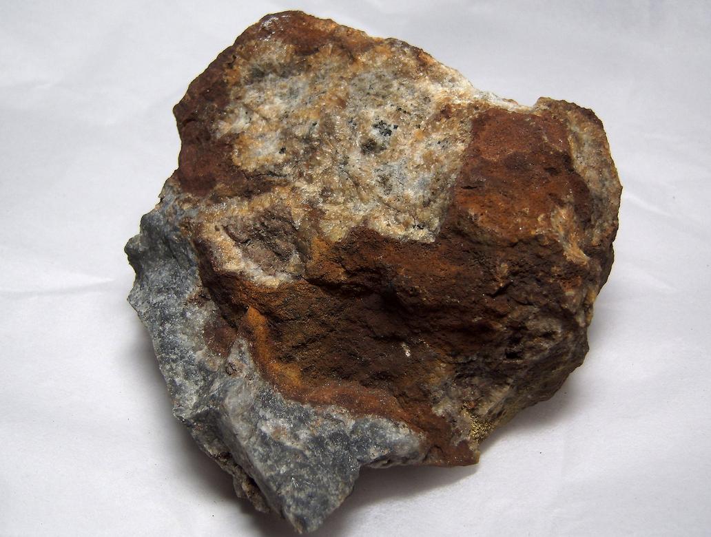 fluorescent, Bismuthinite, quartz, Mineral Point, San Juan Mts, San Juan County, Colorado, ex Albert Edward Foote, ex Irenee DuPont, ex Delaware University