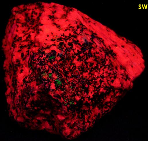 fluorescing Sphalerite, Franklinite-Magnetite, Diopside, Willemite, Calcite, Sterling Mine, Sterling Hill, Ogdensburg, Franklin Mining District, Sussex County, New Jersey, USA, ex Franklin Mineral Museum, ex Anthony Den Uyl