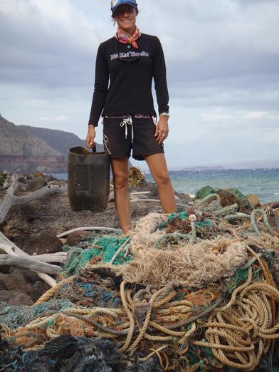 Cheryl King cleaning Kanapou, Kaho'olawe