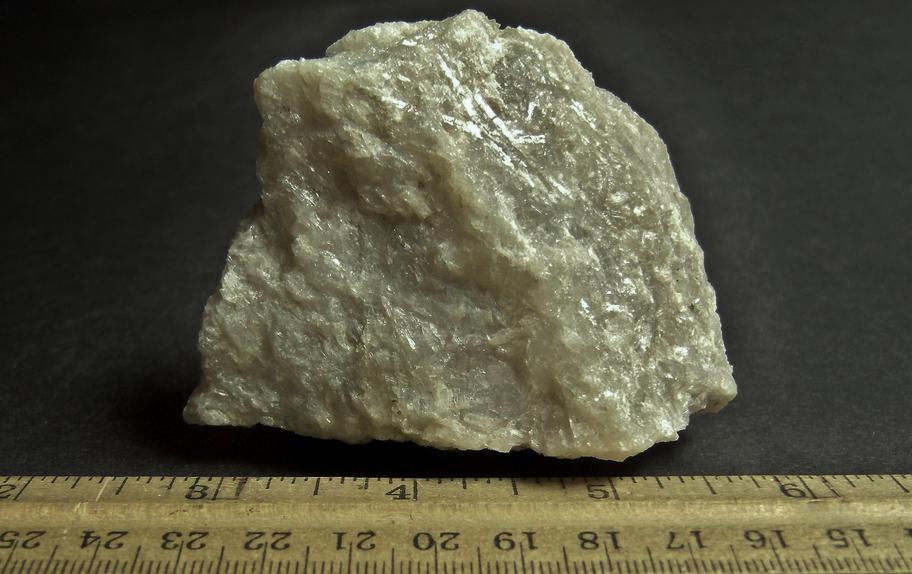 fluorescing SW LW CLINO-SUENOITE, TREMOLITE - International Talc Company Mine No. 8 (Reynolds Mine), Talcville, St.Laurence County, New York, USA - for sale