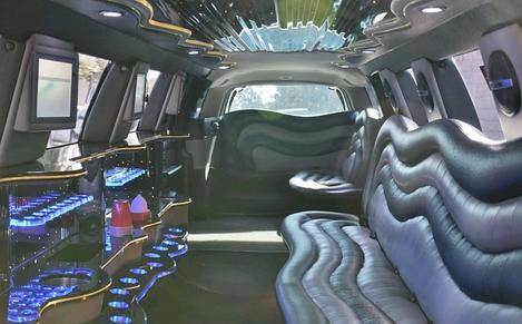 Expedition Limousine 14 passenger