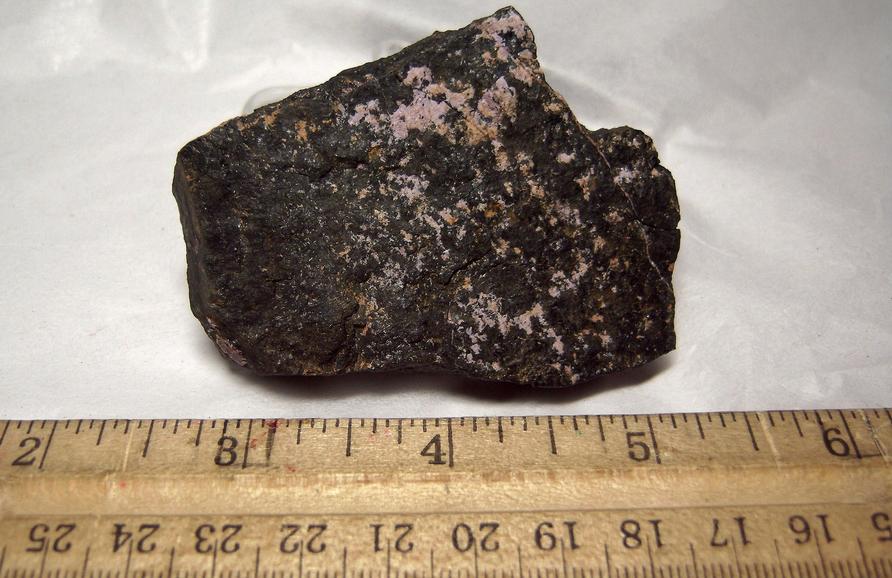 CHROMITE, CHROMIAN CLINOCHLORE Kammererite - Wood's Chrome Mine (Wood's Mine), Texas, Little Britain Township, State Line Chromite District, Lancaster County, Pennsylvania, USA - for sale