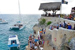 "Ricks Cafe Jamaica, Famous Cliff Diving Spot in Negril"