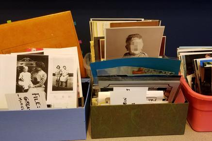 Customer-photo-collection-organized-into-folders