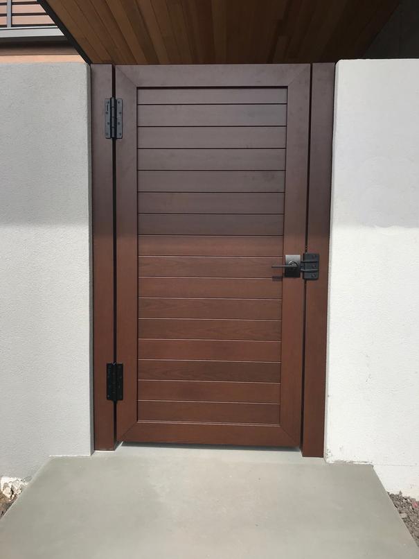 Island Style Gates, Aluminum Gates, Aluminum gates Hawaii, custom aluminum gates , Privacy Gates Oahu, Modern Aluminum Gates