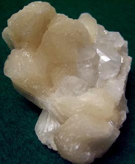 STILBITE and APOPHYLLITE - Jalgaon Distict, Maharashtra, India, ex Rutgers Geology Museum