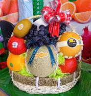 Mua giỏ hoa quả tặng 8/3