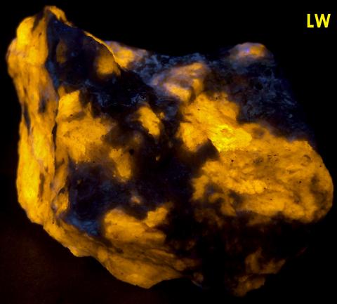 fluorescent Marialite-Meionite Scapolite Wernerite, Muscovite, Pyrite, Limonite, Grenville Scapolite Prospect, Grenville-sur-la-Rouge, Argenteuil RCM, Laurentides, Quebec, Canada
