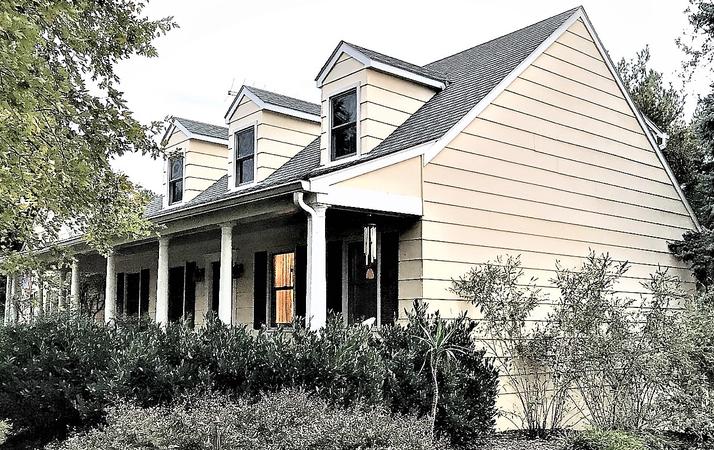 Siding Contractors Leesburg Northern VA Before