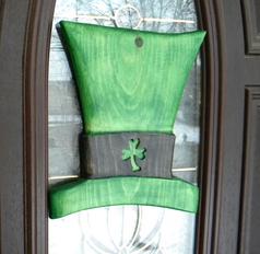 DIY St Patricks Day Irish Top Hat decoration. FREE step by step instructions. www.DIYeasycrafts.com