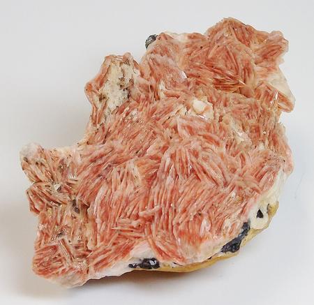 BARYTE w/fluorescent CERUSSITE crystals - Mibladen Morocco