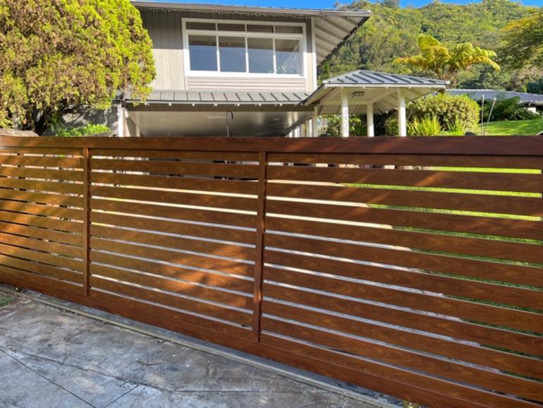 Island Style Gates, Aluminum gates Hawaii, Driveway gate Honolulu, Privacy Gates Oahu, Custom Gates Oahu, Automatic Gates Hawaii, modern aluminum driveway gates