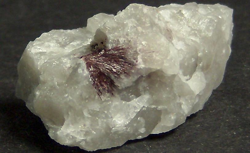 red Piemontite, white Quartz, Culp Ridge, Glatfelter Tree Farm #1, Hamiltonban Township, Adams County, Pennsylvania, USA