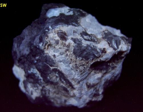 fluorescent FLUORITE, Clay Center, Ottawa County, Ohio, USA