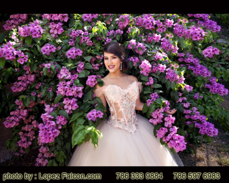 Florence Quinceanera Photography Quince Photo Shoot in Florence Italy Quince Video Florence Quinces Dresses in Florence Fotos de Quince en Florencia Italia Fotografo para Quinceanera Vestidos de 15 Fifteens Pictures Sweet 16 15 Quince Photographer in Florence Italy
