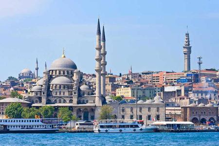 the New Mosque Eminonu Istanbul Turkey
