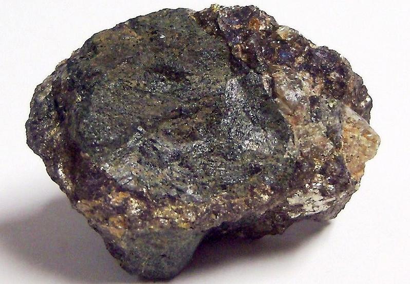 Pyrrhotite, Fluorapatite, Magnesio-hornblende,Philips Mine (Philips Pyrite Mine; Anthony's Nose Pyrrhotite Mine), Anthony's Nose, Philipstown Township, Putnam County, New York, USA