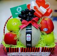 Giỏ hoa quả tri ân thầy cô giáo 20/11