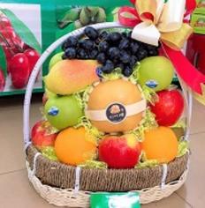 Giỏ hoa quả nhập khẩu tại Thụy Khuê