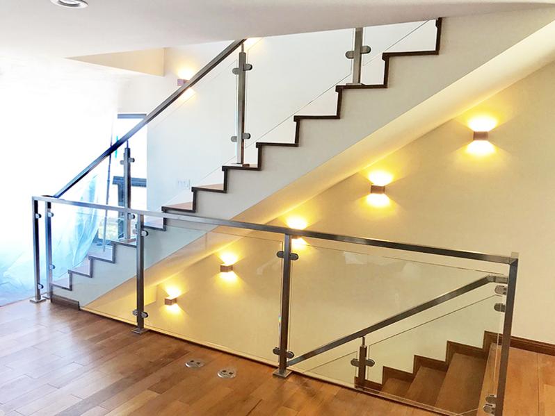 Glass railing Hawaii, glass for deck Hawaii, Glass rail system Honolulu, glass railing for stair Hawaii