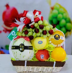 Giỏ hoa quả đóng quả cherry Mỹ
