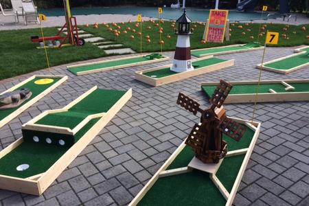 Portable Miniature Golf Rental