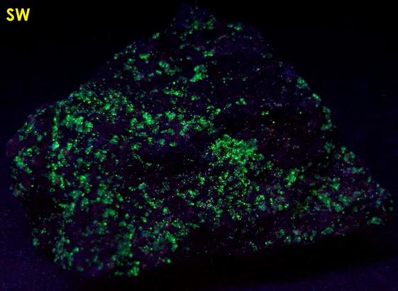 fluorescing WILLEMITE - ZCA #4 Mine (St. Joe Mine), Balmat, Balmat-Edwards Zinc District, St. Lawrence County, New York, USA - ex S.M.Cantiello