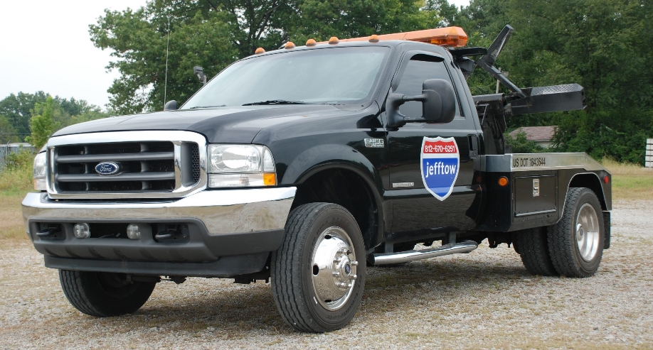 Jeffersonville Towing & Lockouts logo