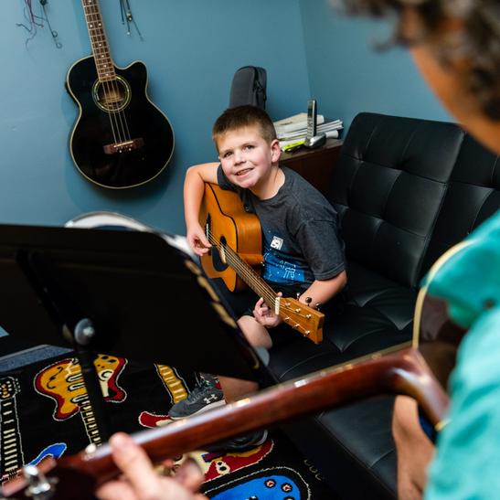 Guitar lessons for kids, Chester Springs, Downingtown, Glenmoore, Pottstown, Malvern, Coatesville