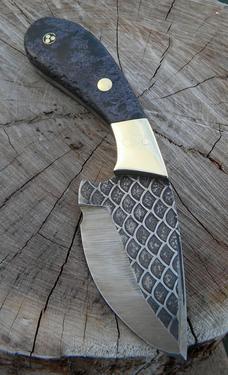 DIY Skinner Knife from precut high carbon steel knife blanks. FREE step by step instructions. www.DIYeasycrafts.com