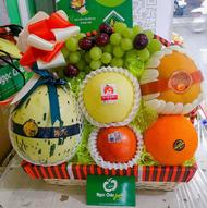 Mua giỏ hoa quả tặng 8/3