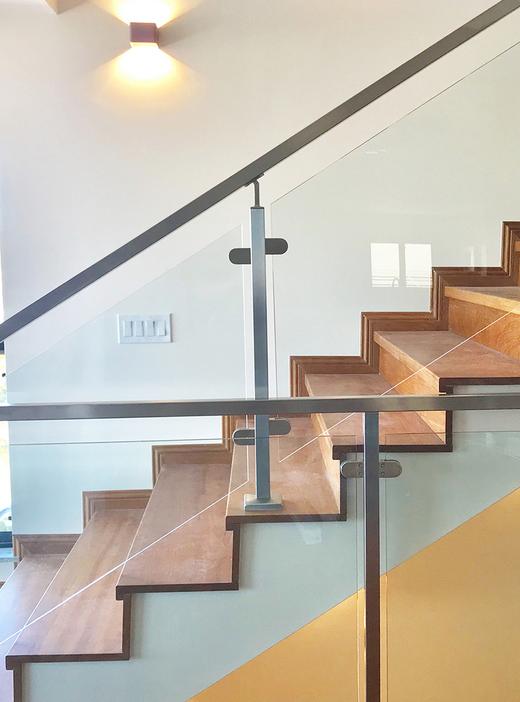 Glass railing Hawaii, glass for deck Hawaii, Glass rail system Honolulu, glass railing for stair Hawaii,stainless steel railing Honolulu, stainless steel railing, railing , deck railing, deck