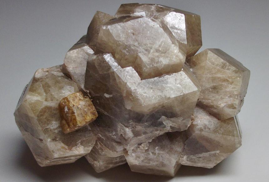 Garnet Grossular, Vesuvianite crystal, Sierra de Cruces, Mun. de Sierra Mojada, Coahuila, Mexico