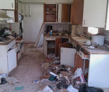 filthy house in Pasco County representing our gross filth cleanup services