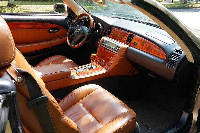 2005 Lexus SC430