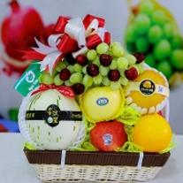 Giỏ hoa quả nhập khẩu làm quà biếu đẹp