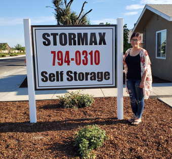 StorMax Storage Units Hanford Ca 93230 Manager