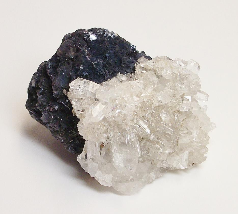 Sphalerite & Quartz crystals - Ellenville Mine, Ulster Co., New York