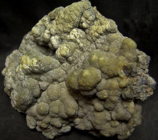 recrystallized fluorescent ZINCITE - Palmerton zinc smelter locality, Lower Towamensing Township, Carbon County, Pennsylvania, USA