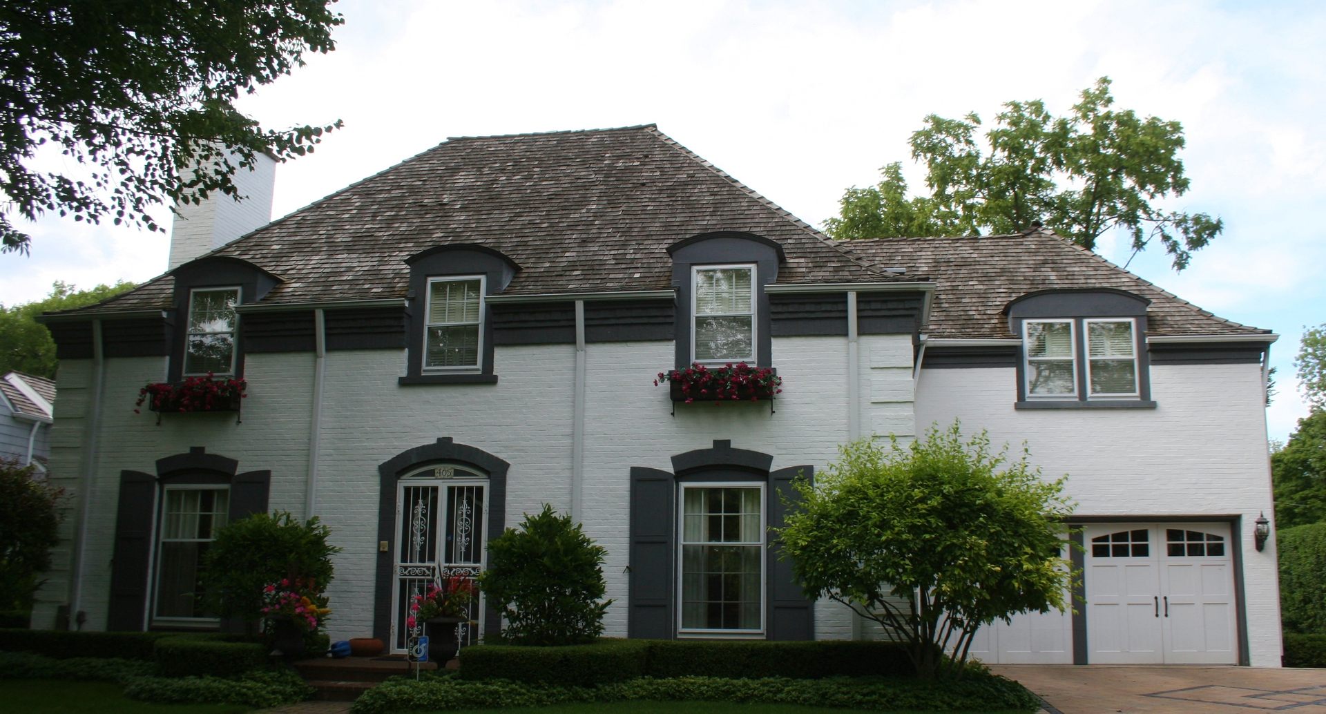 Low Pressure & High Pressure Cleaning Solutions Roofing Siding