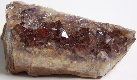 QUARTZ AMETHYST, HEMATITE - Thunder Bay District, Ontario, Canada