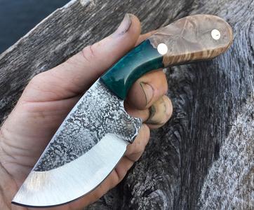 How to easily make a knife from quality blanks. FREE step by step instructions. www.DIYeasycrafts.com