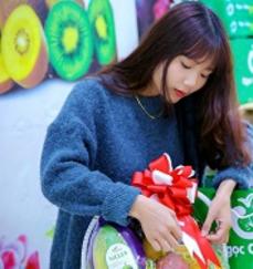 Giỏ hoa quả nhập khẩu nào cho ngày 20/10?