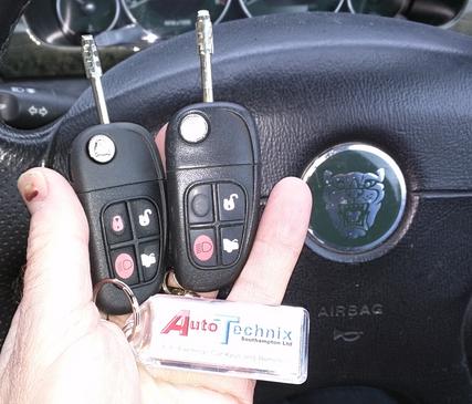 Jaguar X-Type remote key