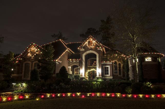 Christmas Light Hanging Services
