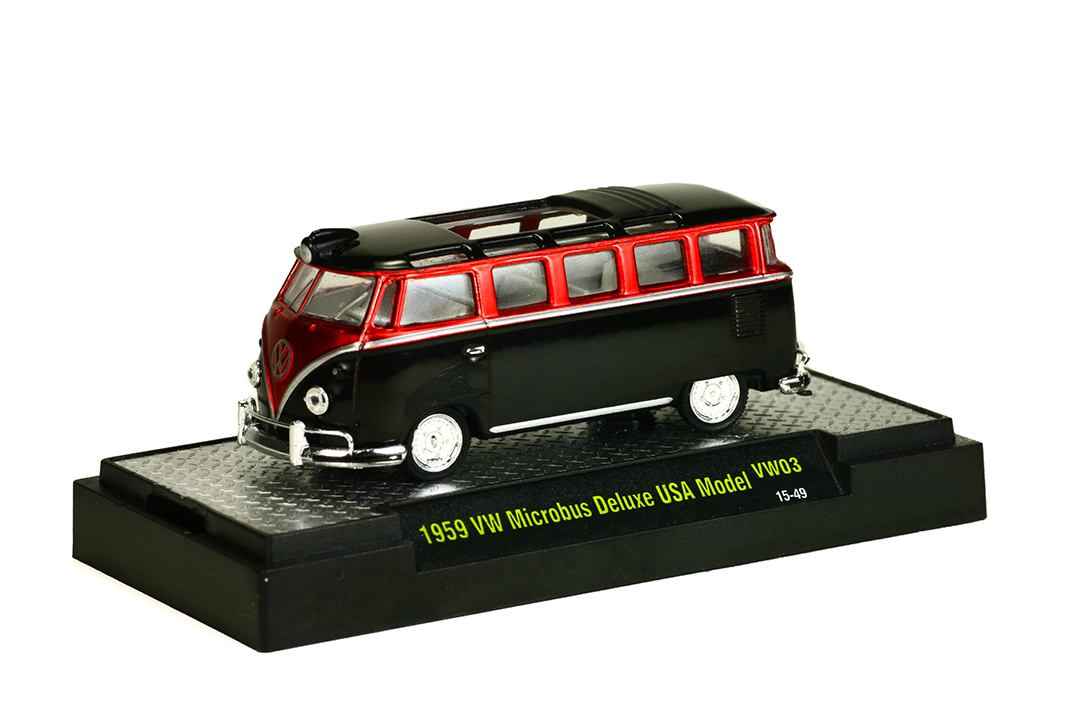 M2マシーン　1959 フォルクスワーゲン マイクロバス 　チェイス M2 Machines Diorama ~ 1959 VW Microbus Deluxe USA Model R02