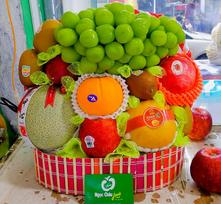 Giỏ hoa quả nhập khẩu tặng tết