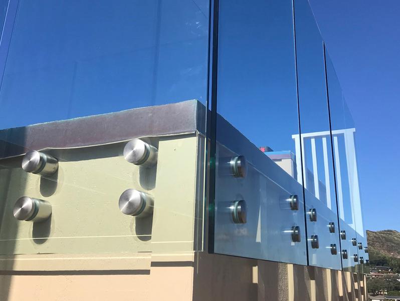 Glass railing Hawaii, glass for deck Hawaii, Glass rail system Honolulu, stainless steel railing Honolulu, stainless steel railing, railing , deck railing, deck