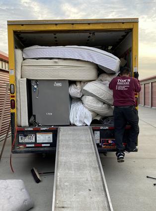 junk removal hauling services omaha NE
